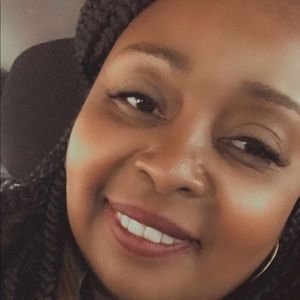 Meet your Posher, Sharon